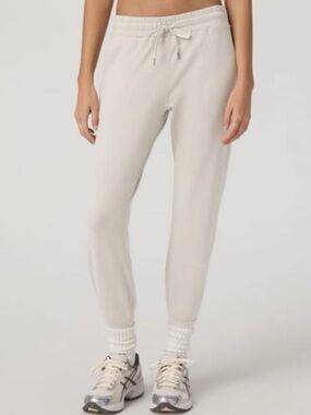 Vuori Ecru Heather Performance Jogger